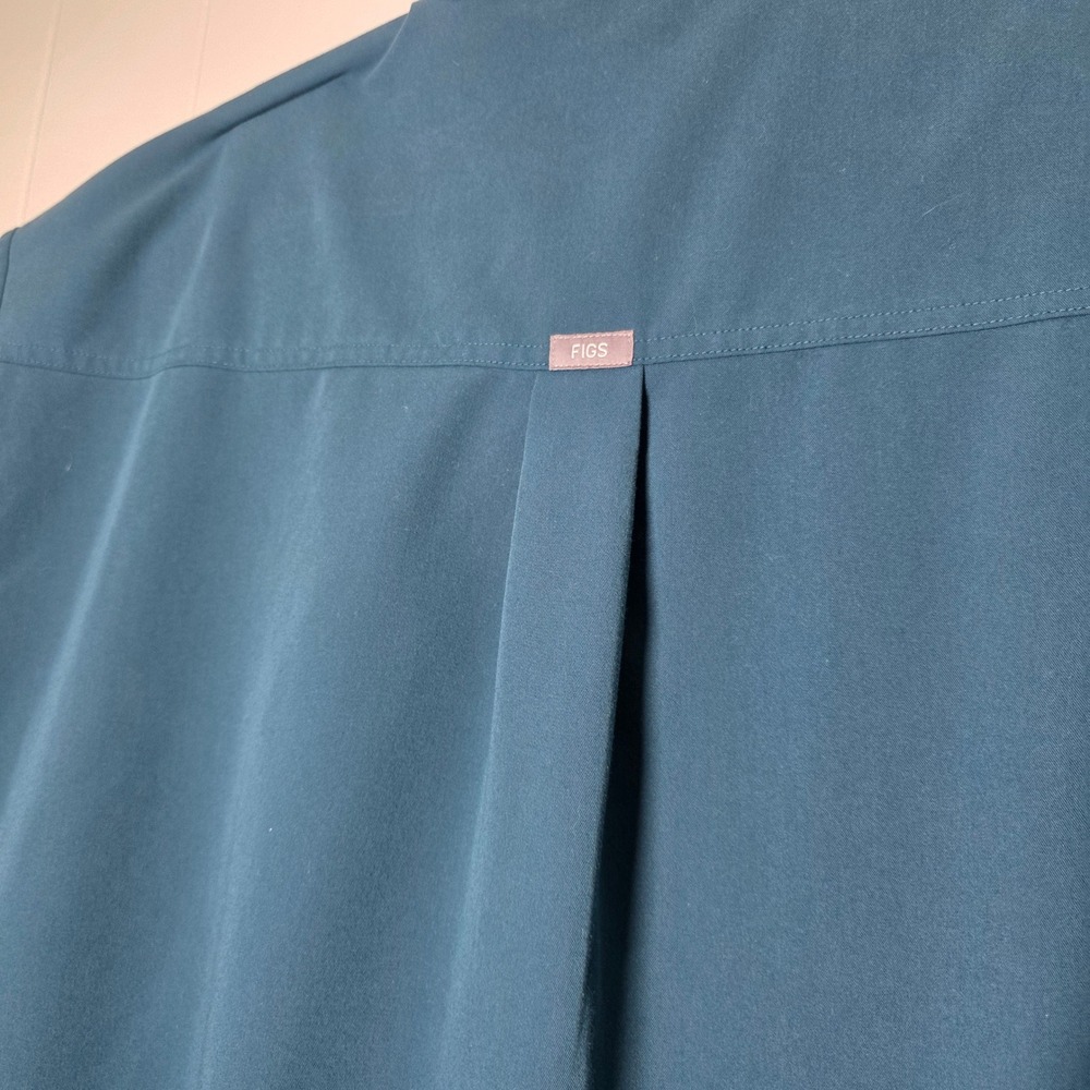 Figs Rafaela Mandarin Collar Scrub Top Medium Teal Blue WXXSW1003 Womens - Picture 9 of 9